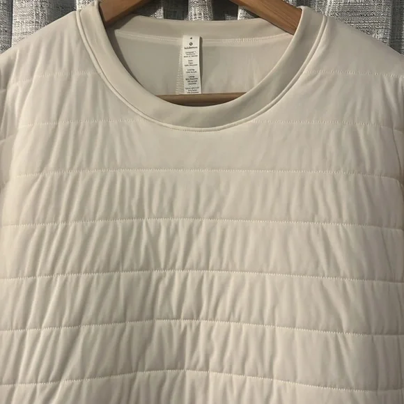 Lululemon dynamic movement crew size 4 - Picture 2 of 9